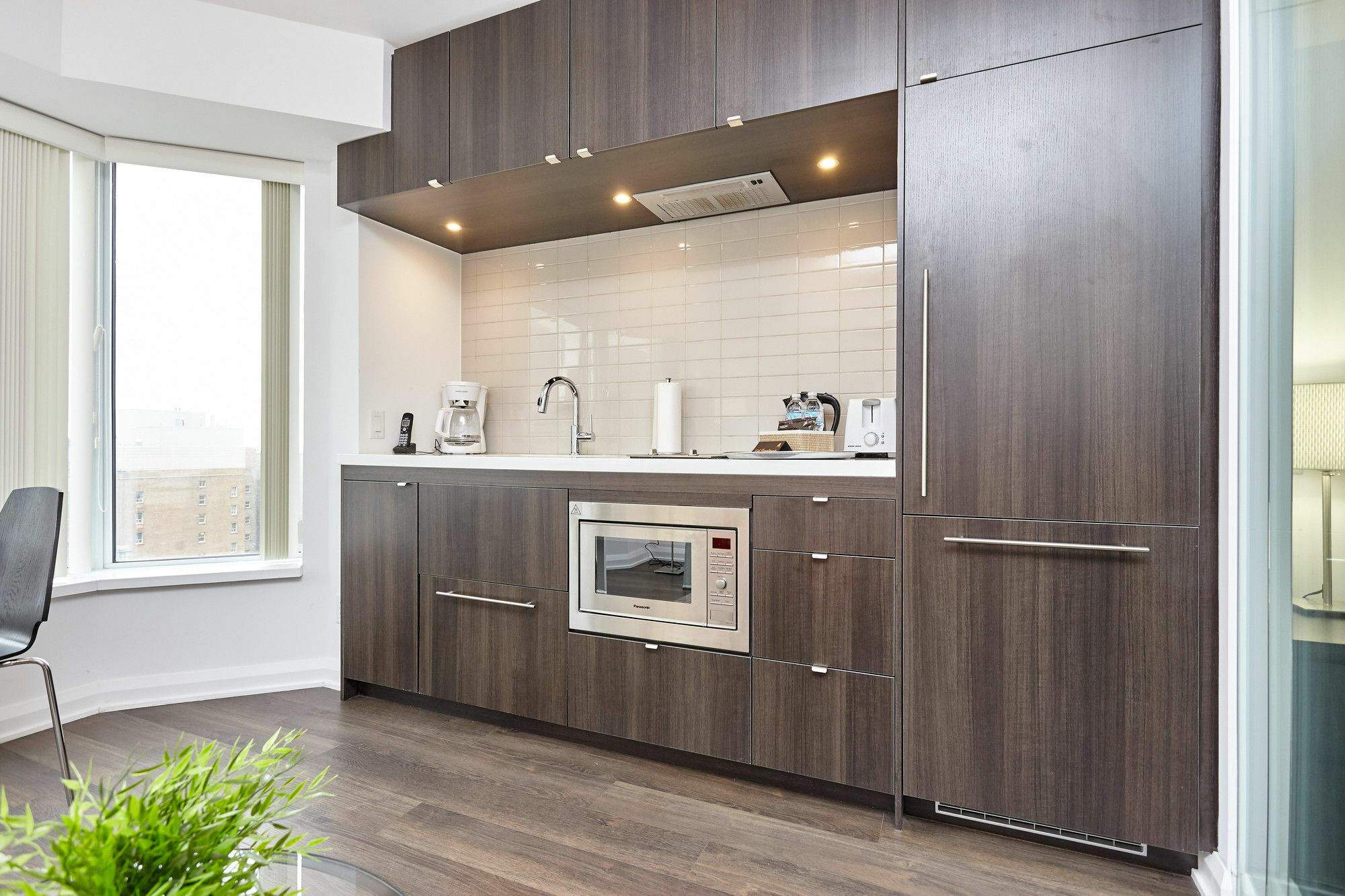Atlas Suites - Yorkville Furnished Apartments Toronto Exterior photo
